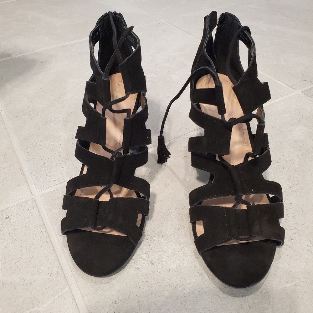 Tahari Heels